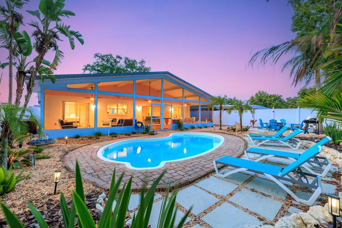 New Pool, Game Room, Arcades, Huge Lanai, Firepit